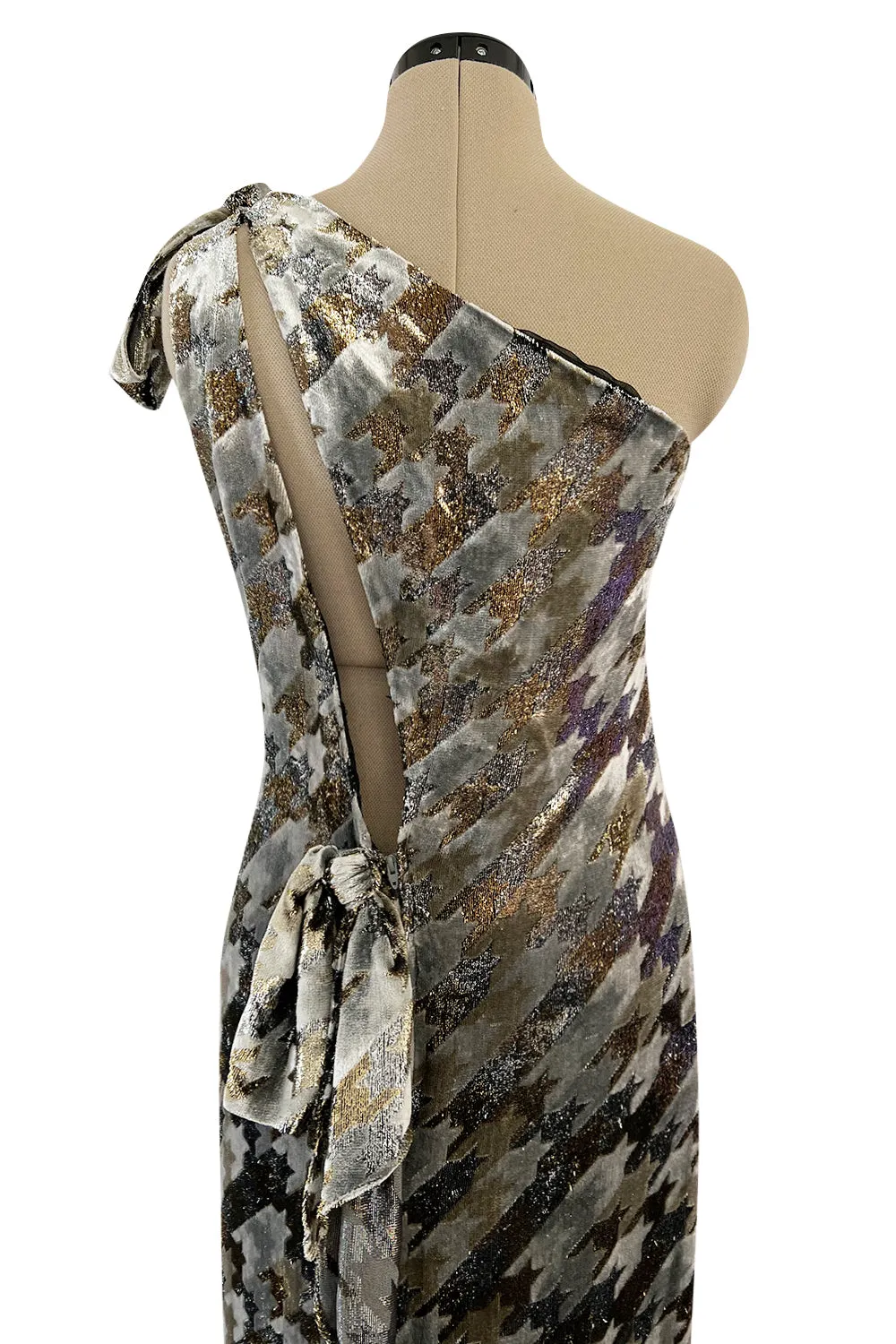 1970s Mollie Parnis Metallic Silver Gold & Copper Fluid Velvet One Shoulder Dress