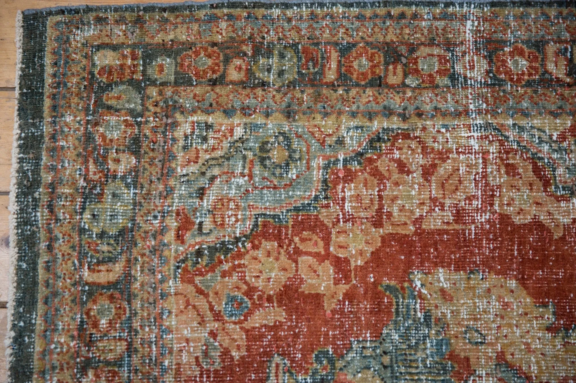 3.5x11.5 Vintage Distressed Mahal Rug Runner