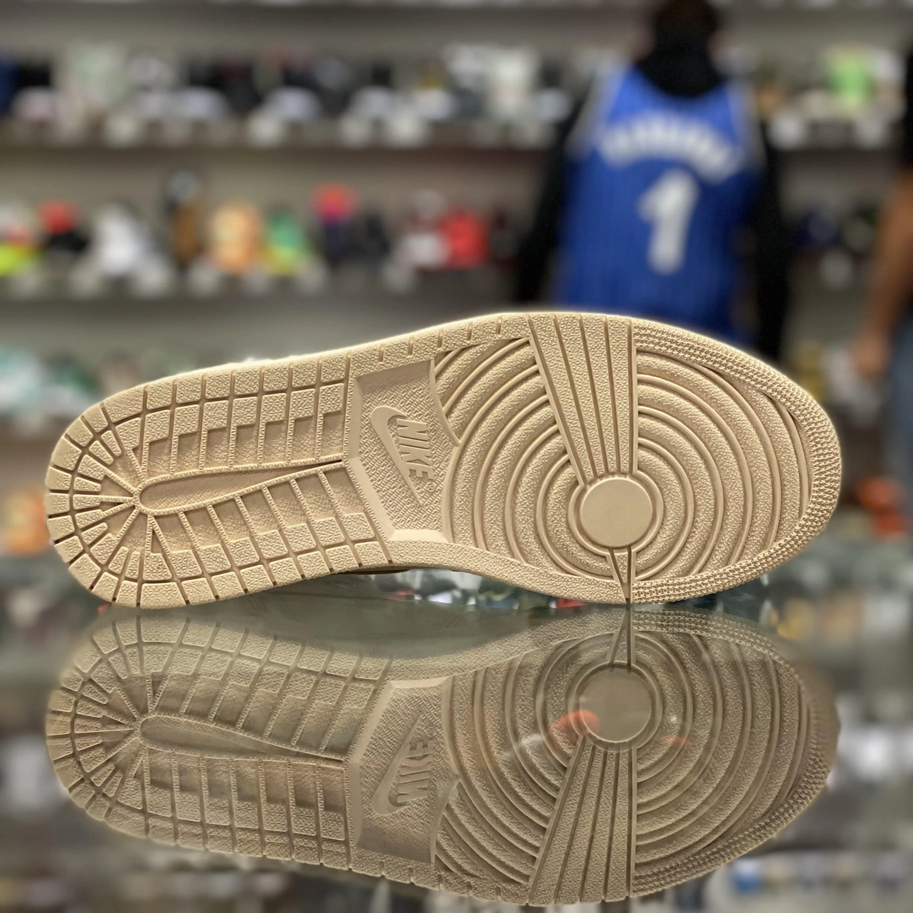 Air Jordan 1 Retro “Guava Ice”
