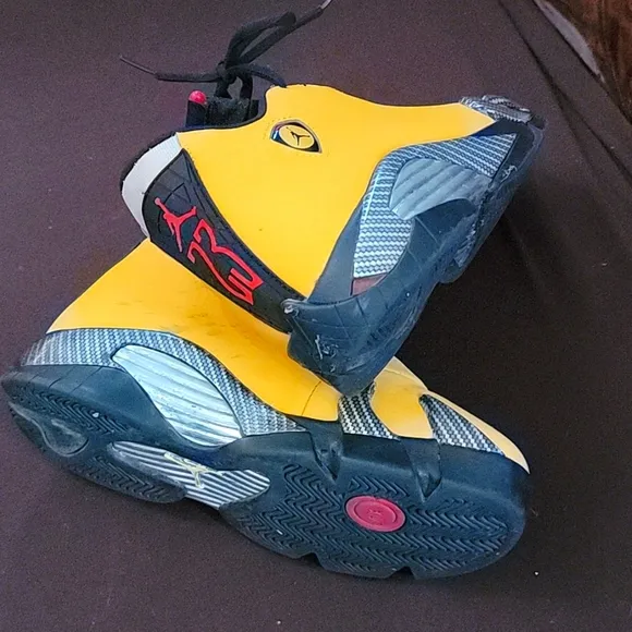 Air Jordan 14 Retro XIV Reverse Ferrari 2019 UNIVERSITY GOLD NEW DS sz 5y