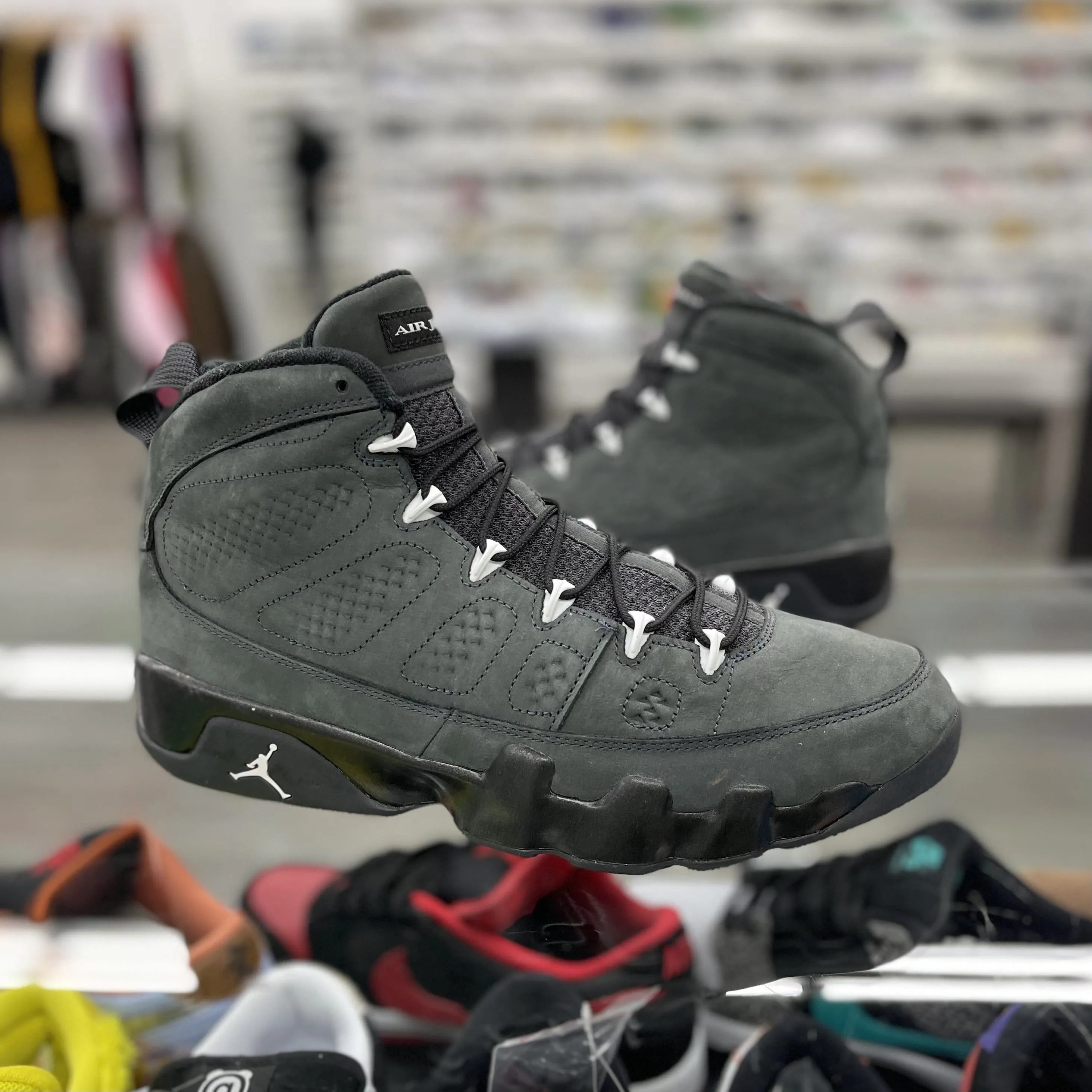 Air Jordan 9 Retro “Anthracite”