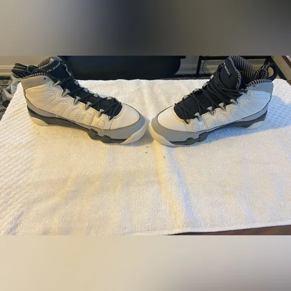 Air Jordan 9 Retro BG ‘Barons’ Kids 4.5