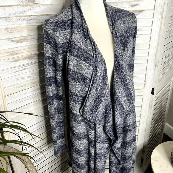 BAREFOOT DREAMS Women's S M Cozy Chic Calypso Island Wrap Cardigan Navy Stripe