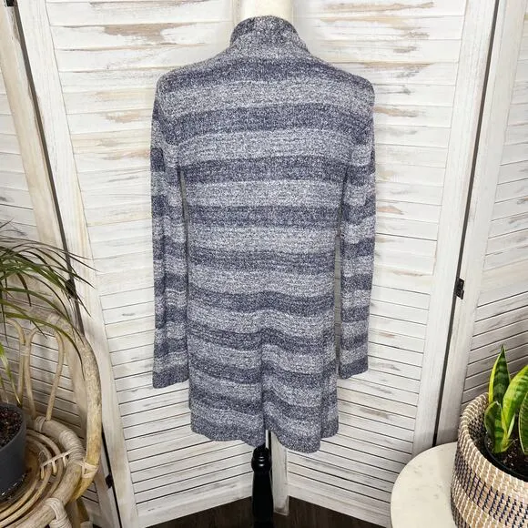 BAREFOOT DREAMS Women's S M Cozy Chic Calypso Island Wrap Cardigan Navy Stripe