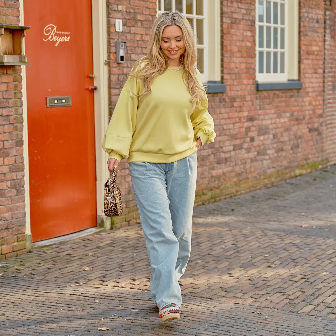 Basic sweater geel