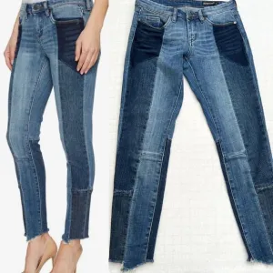 Blank NYC Patchwork Blue Jeans Sz 29