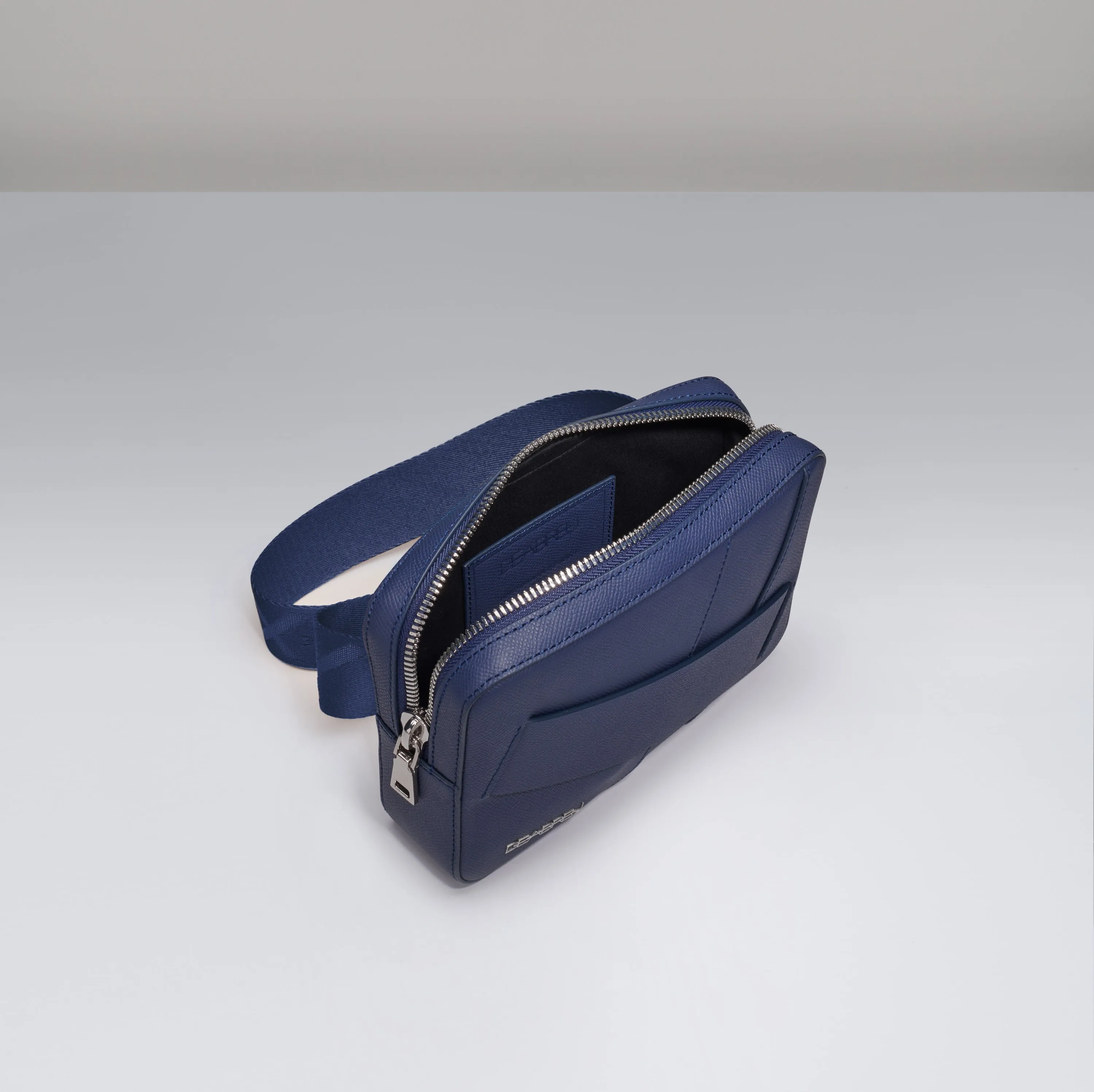 BLUE BELT AND CROSSBODY BAG