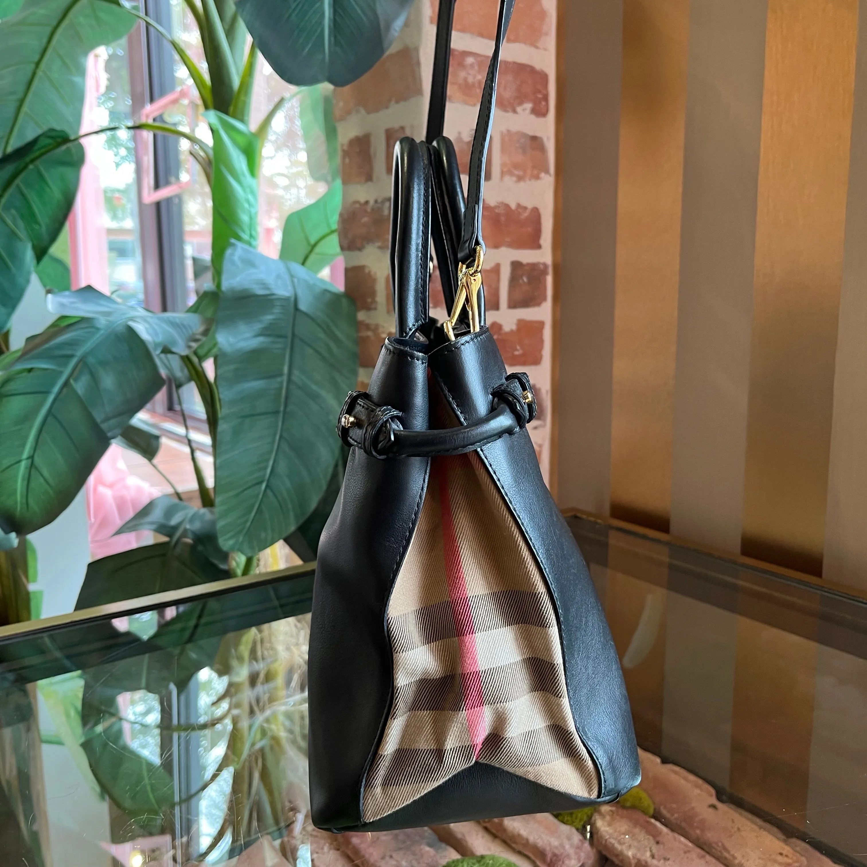 BURBERRY Banner Medium Black Leather House Check Tote Bag TS3902