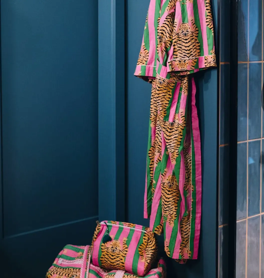 Comfy Chic Cotton Robe | Green/Pink Tiger
