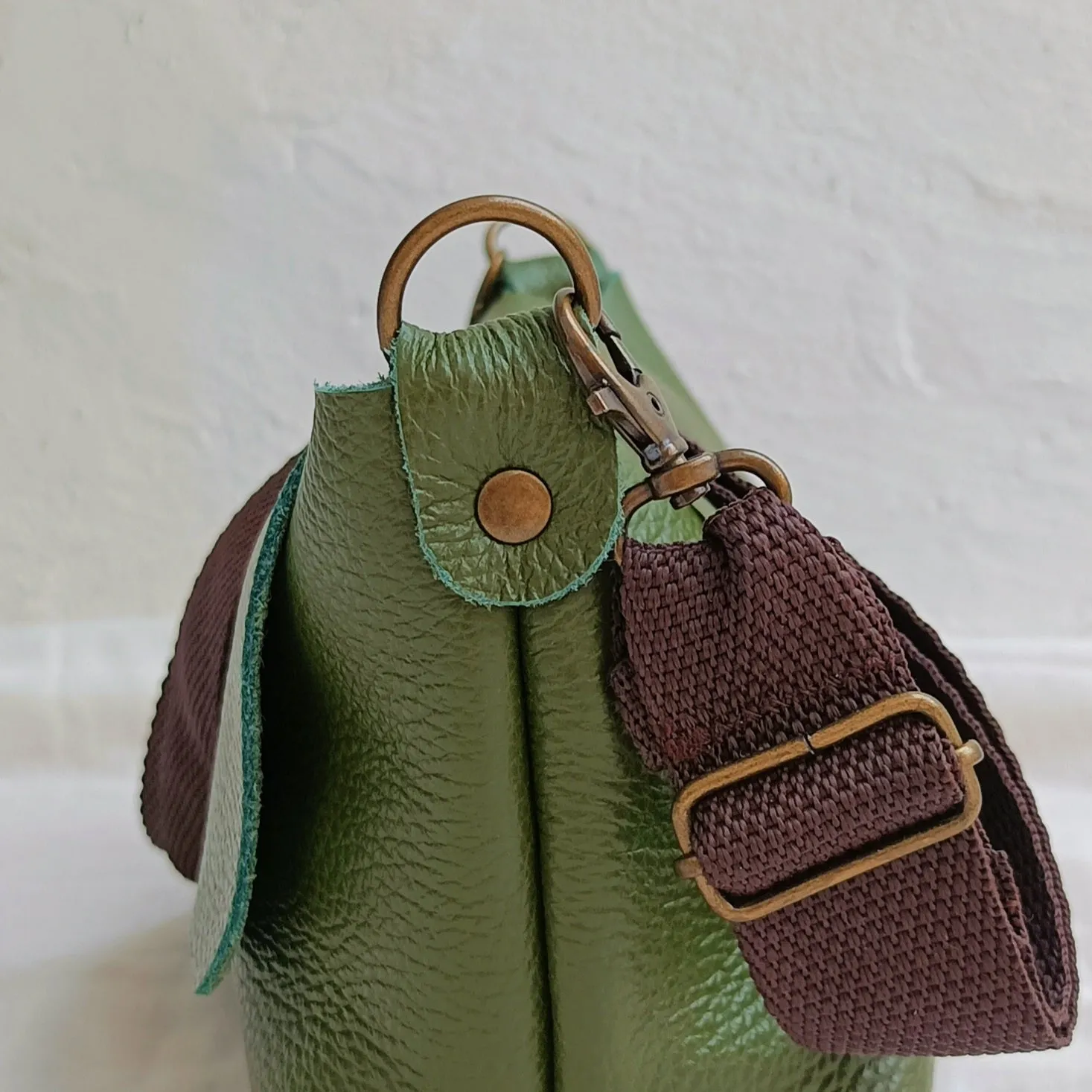 Cross Body Leather Handbag - Claudia Olive