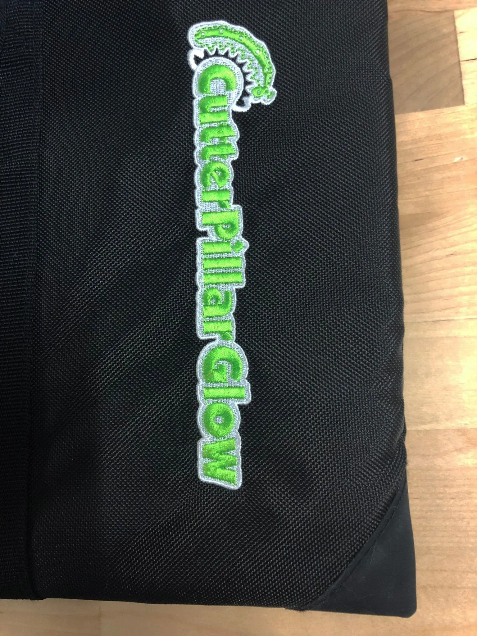 CUTTERPILLAR GLOW PREMIUM AND BASIC TOTE