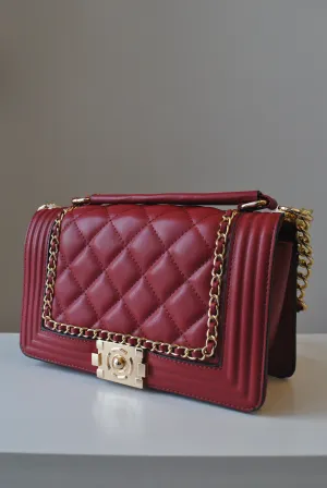 DEEP RED COLOR GUILTED CROSSBODY BAG WITH GOLD CHAIN
