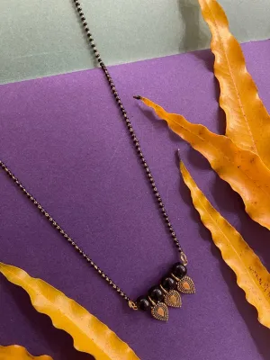 Fancy Short Trendy Mangalsutra Designs Pearls Pendant Simple Black Beads Chain