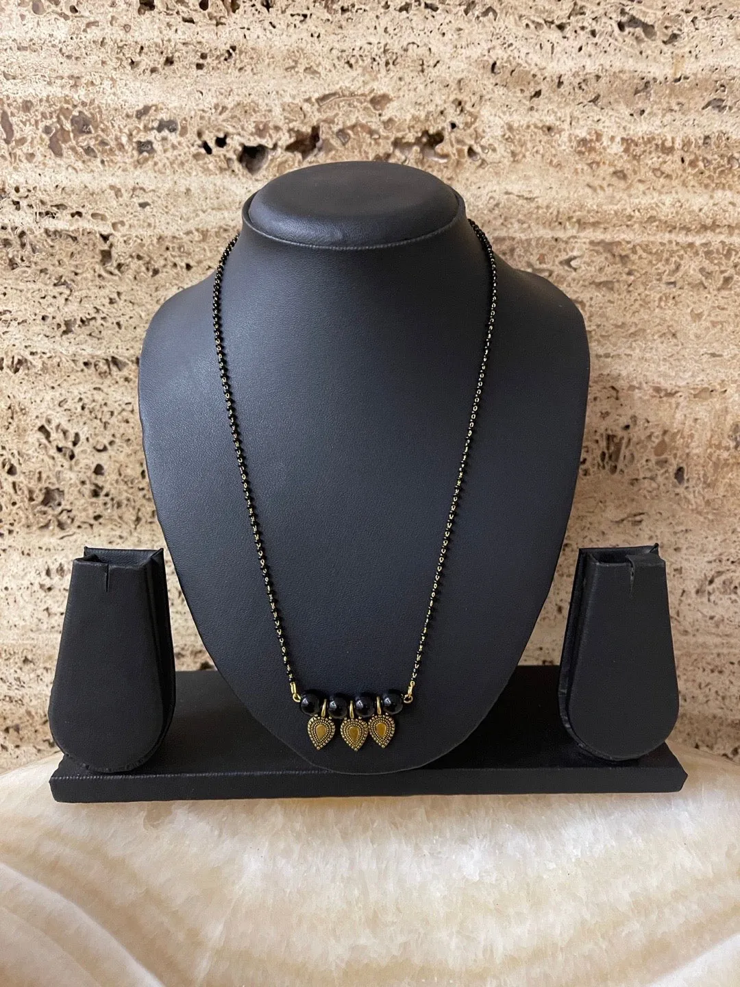Fancy Short Trendy Mangalsutra Designs Pearls Pendant Simple Black Beads Chain