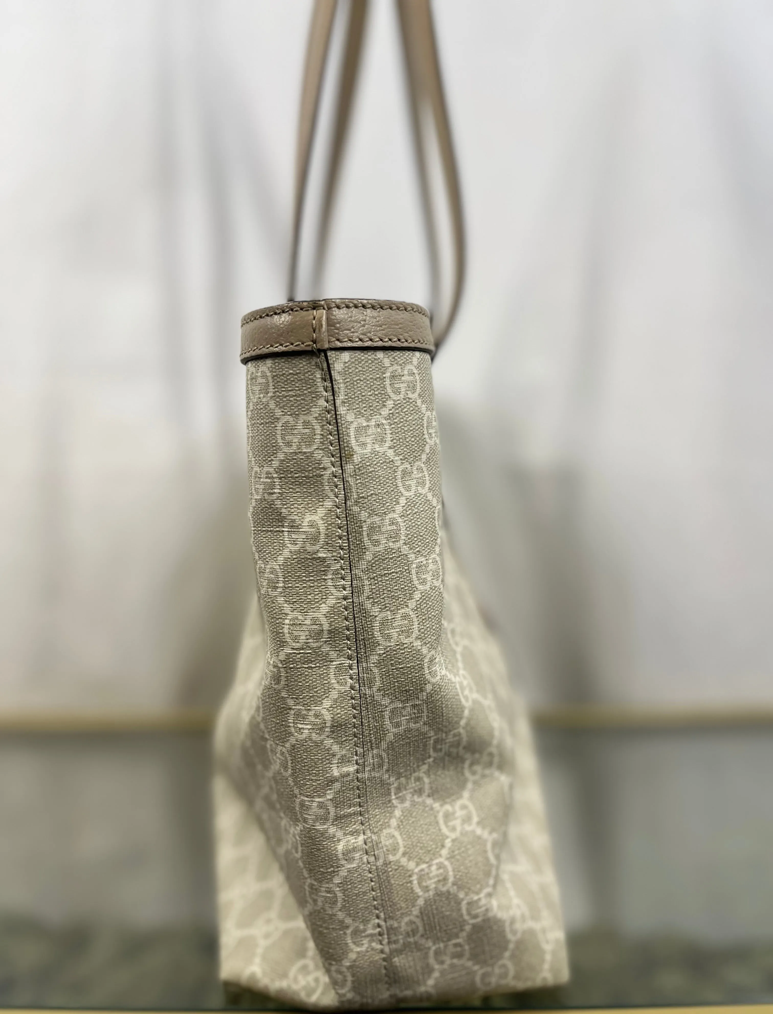 GUCCI Beige/White GG Ophidia Medium Tote