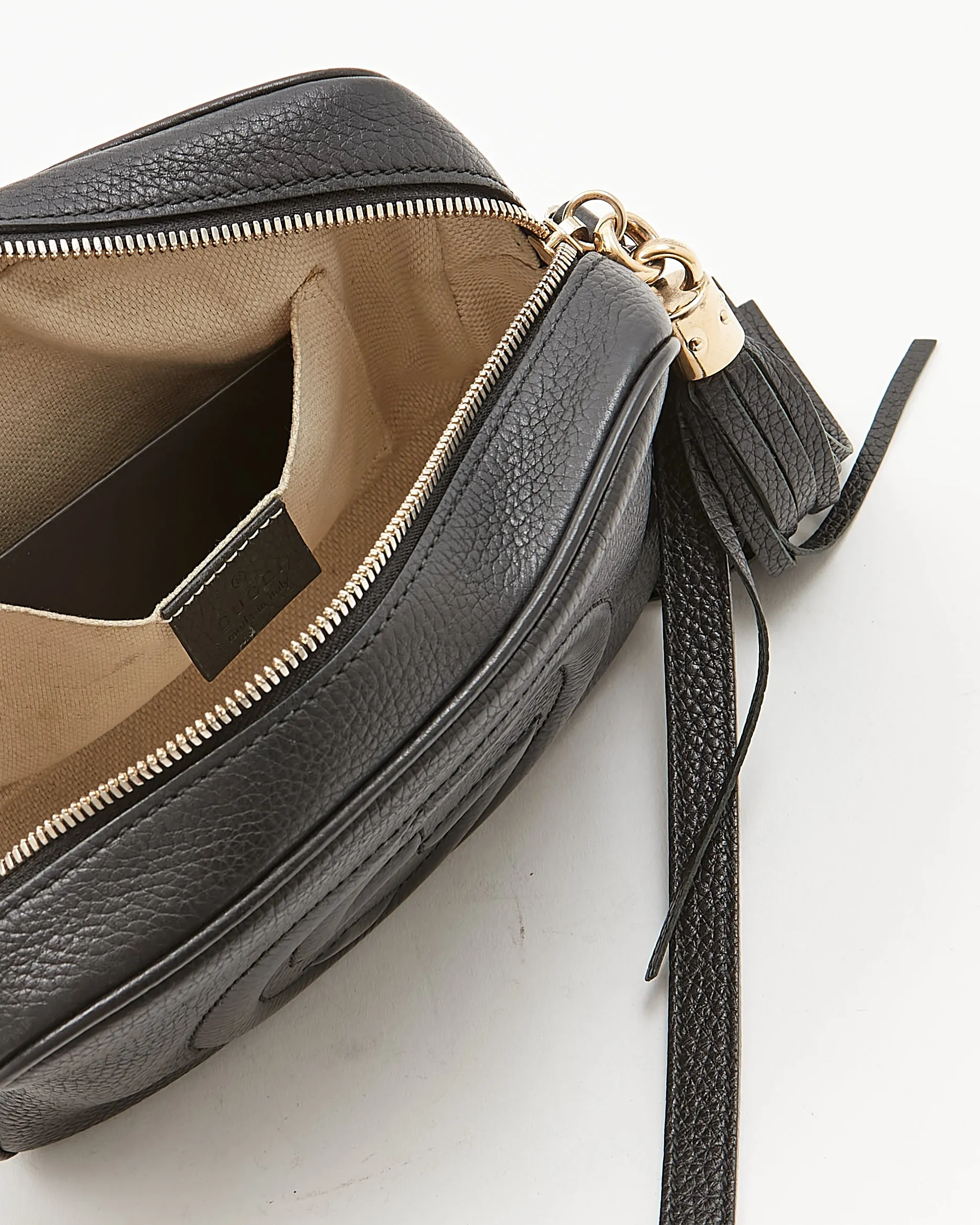 Gucci Black Pebbled Leather Disco Soho Crossbody Bag