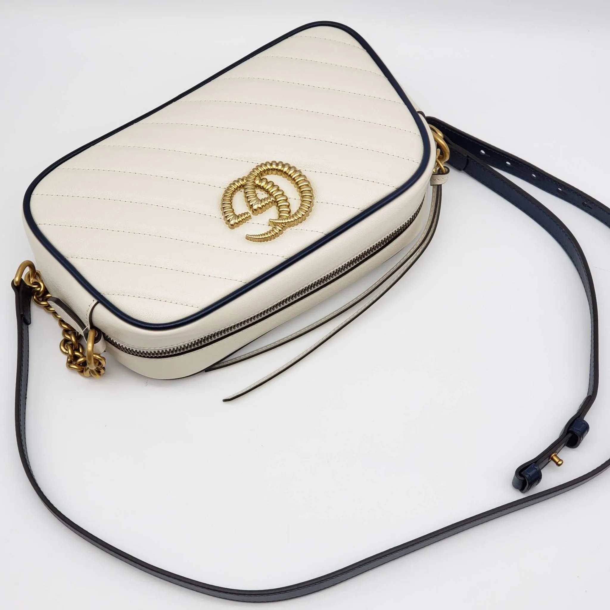 Gucci GG Marmont Shoulder Bag