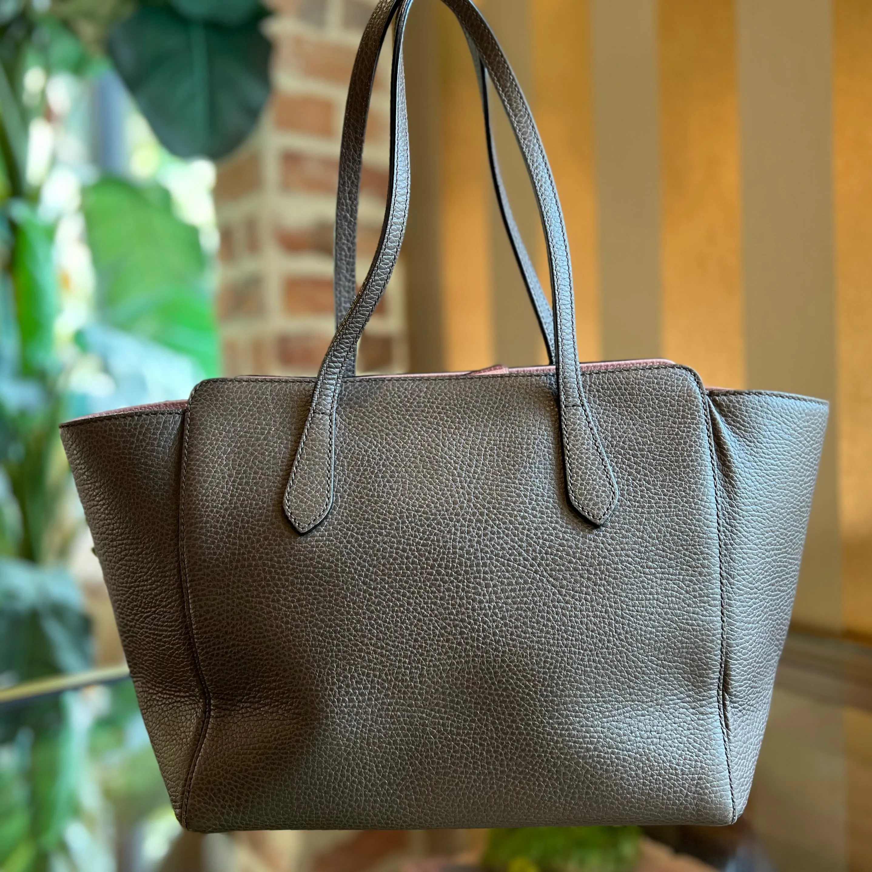 GUCCI Swing Small Grey Field Soft Pink Dollar Calfskin Tote Bag