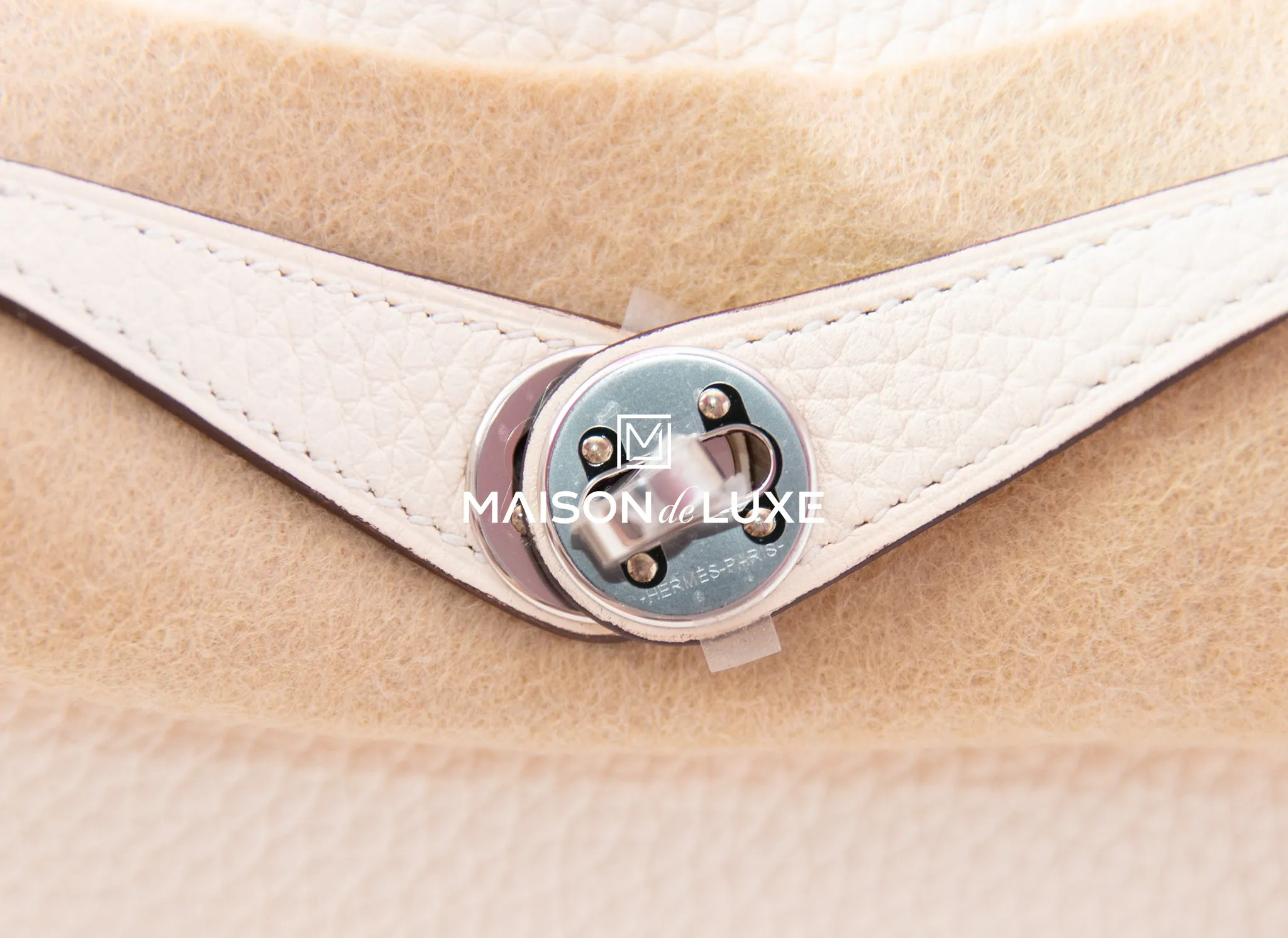 Hermes Mini Lindy 20 Nata Clemence Palladium Hardware