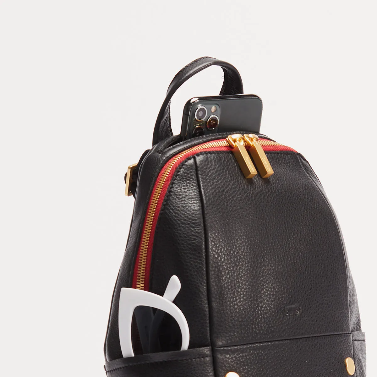 Hunter | Black/Brushed Gold Red Zip | Med