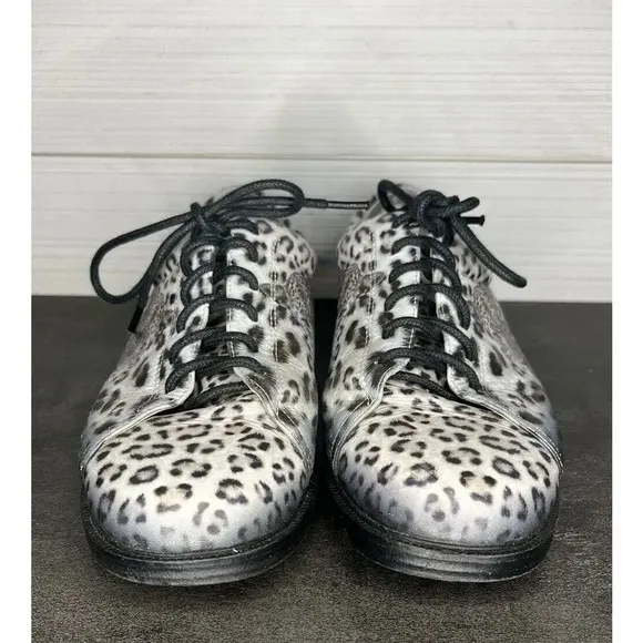 Icon Golf Art Casual Lace Up Walking Shoe Women 7 “Snow Leopard&quot; Dakota Sport454
