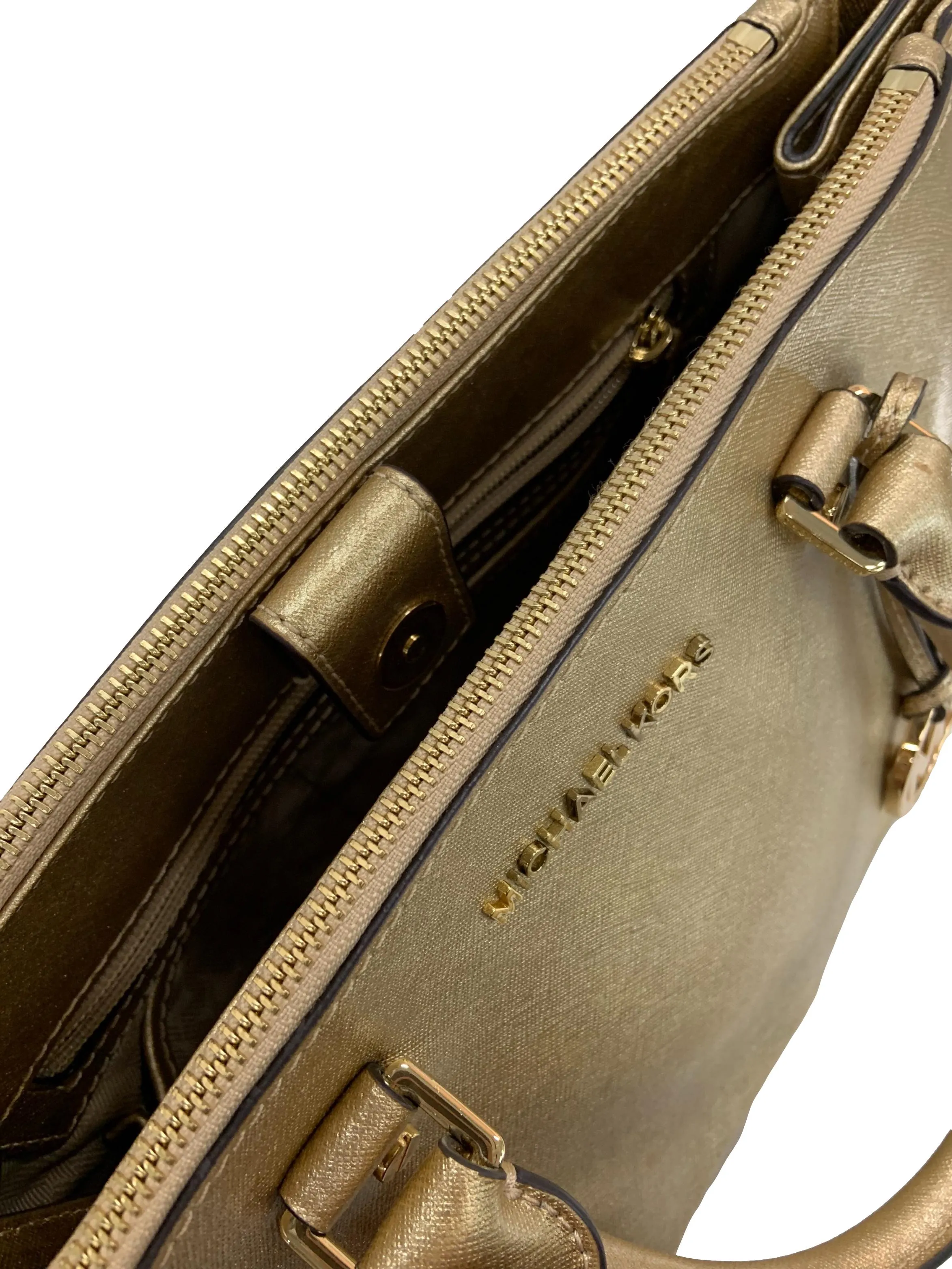 Jet Set Travel Medium Leather Tote In Gold