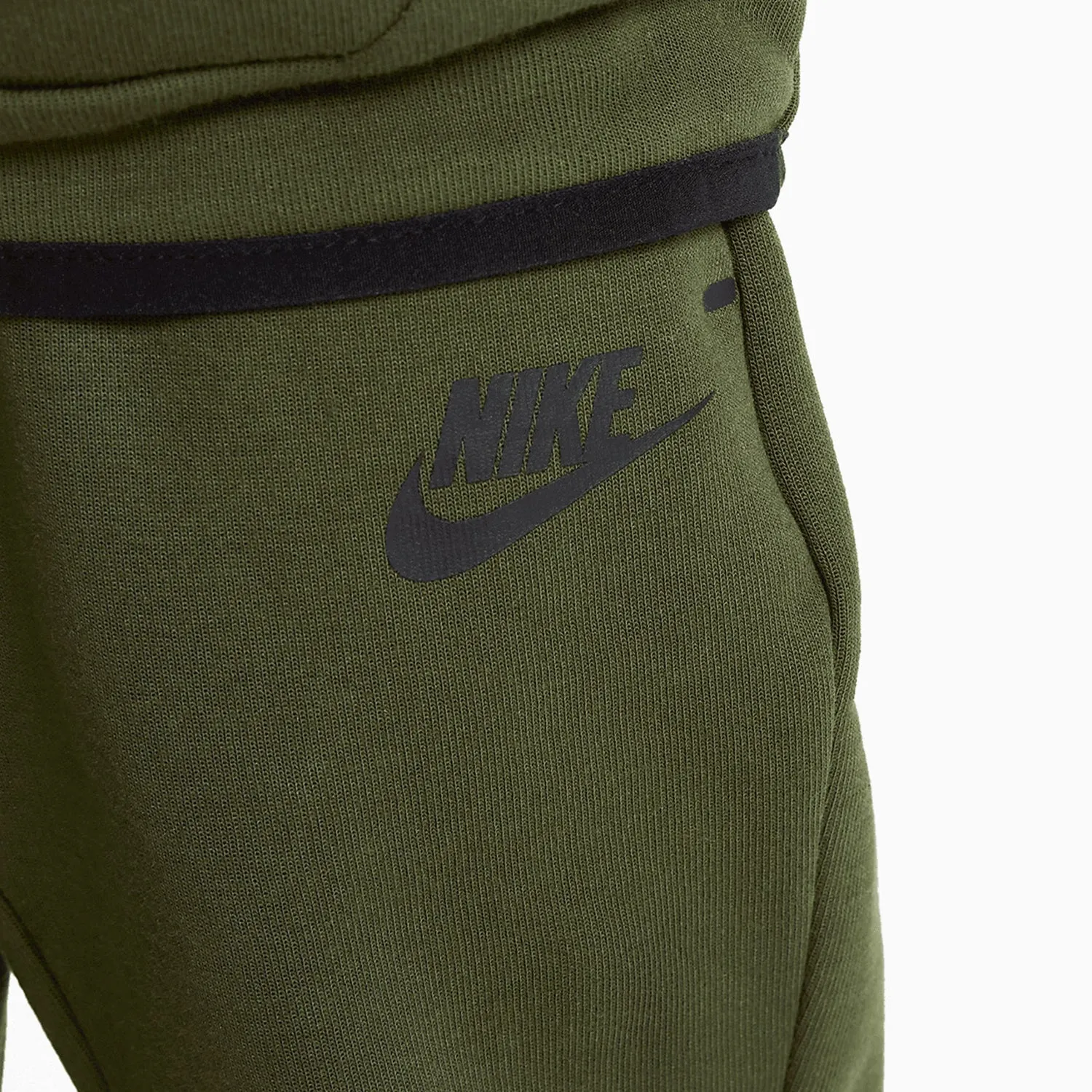 Kid's Sportswear Tech Fleece Outfit