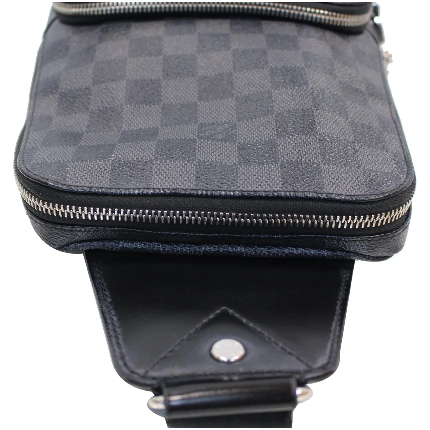 LOUIS VUITTON Avenue Sling Damier Graphite Crossbody Bag Black