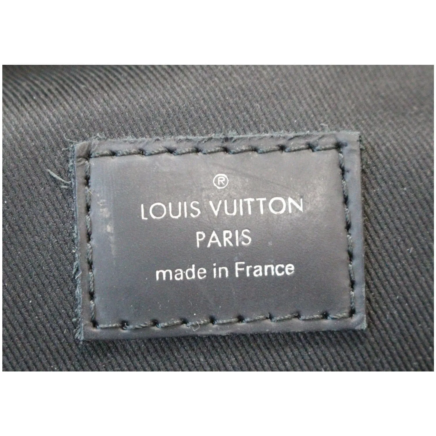LOUIS VUITTON Avenue Sling Damier Graphite Crossbody Bag Black