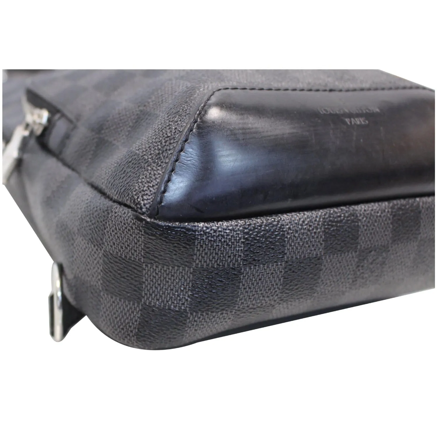LOUIS VUITTON Avenue Sling Damier Graphite Crossbody Bag Black