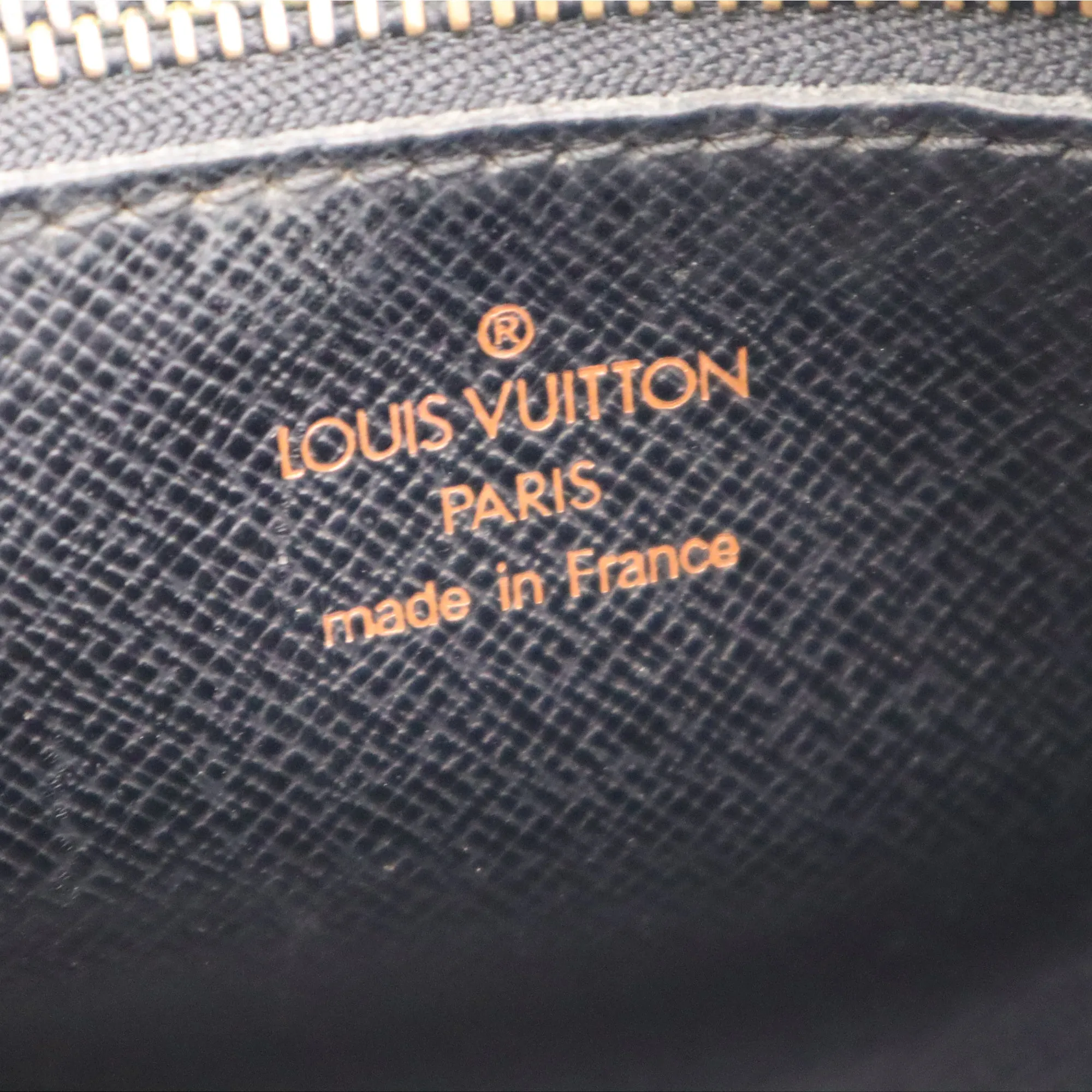 Louis Vuitton Epi Trocadero 24 Crossbody Bag MI0943