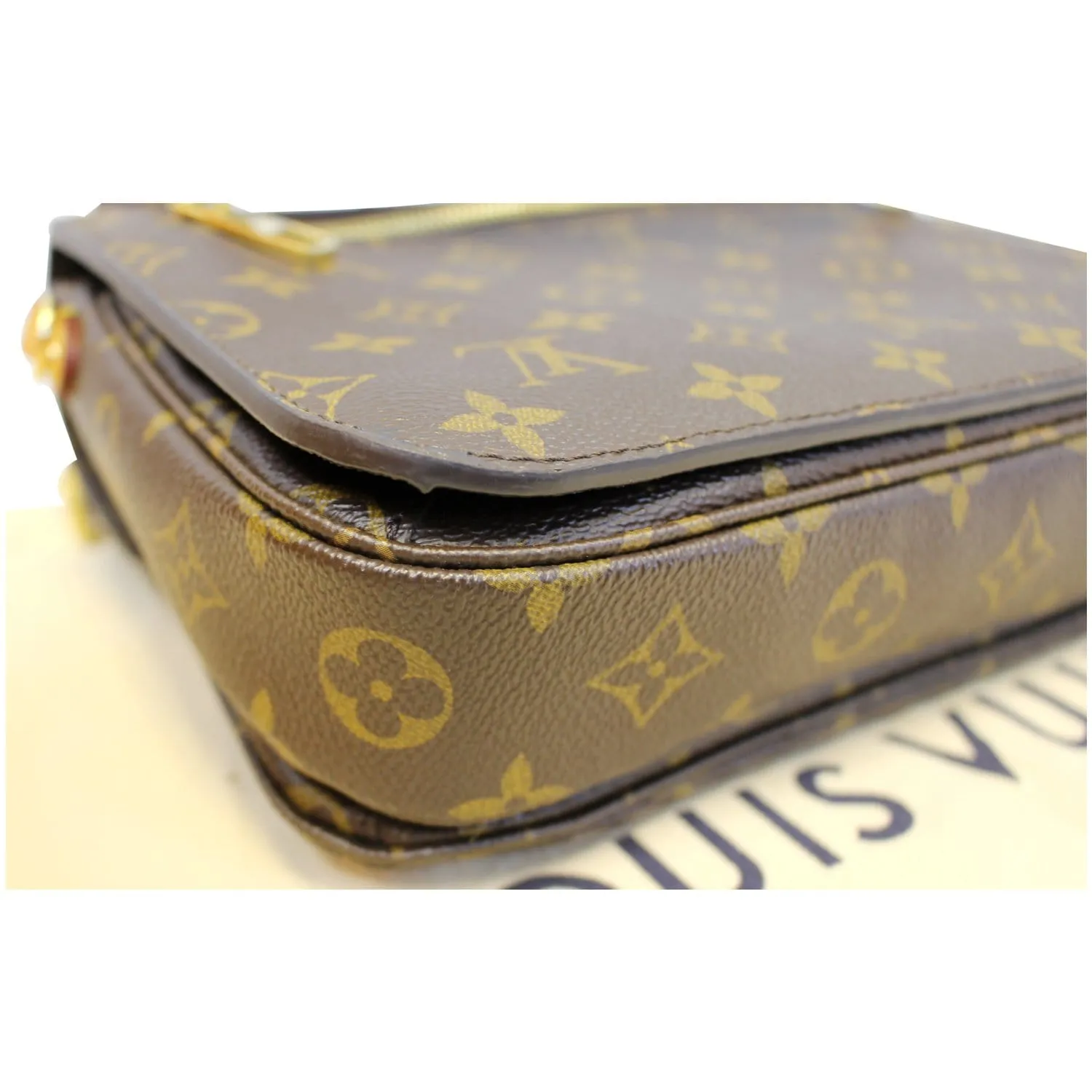 LOUIS VUITTON Metis Pochette Monogram Canvas Crossbody Bag