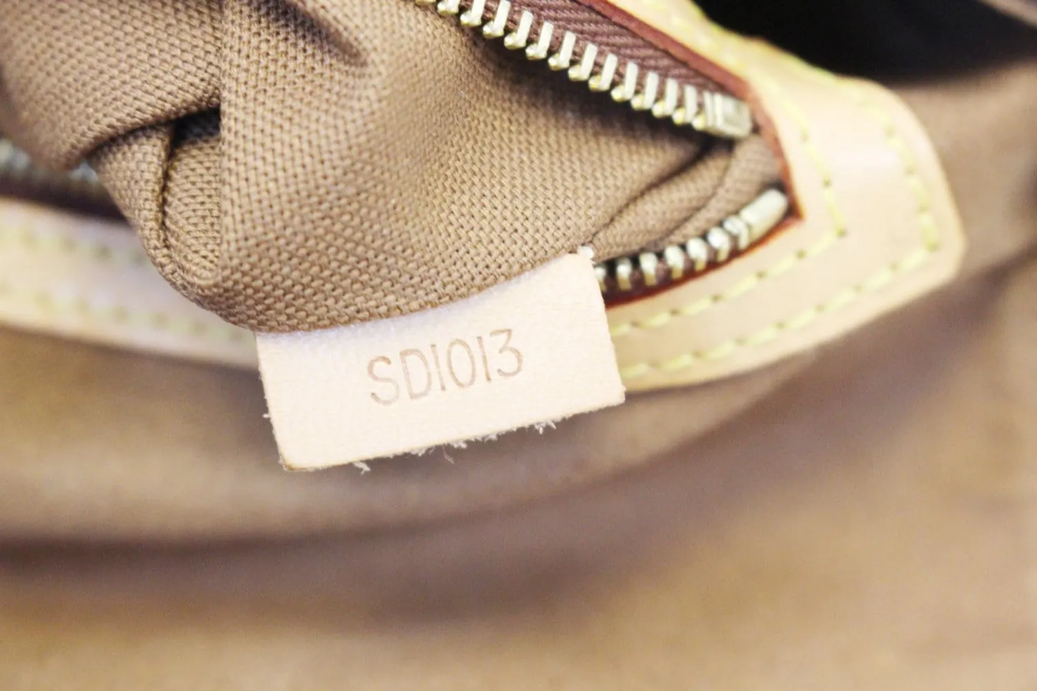 LOUIS VUITTON Monogram Canvas Looping PM Satchel Bag