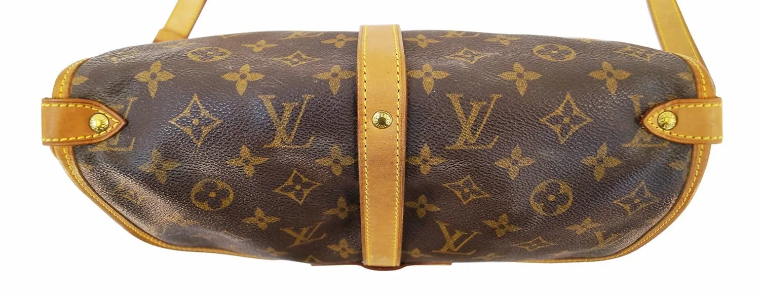 LOUIS VUITTON Monogram Canvas Saumur 30 Messenger Bag