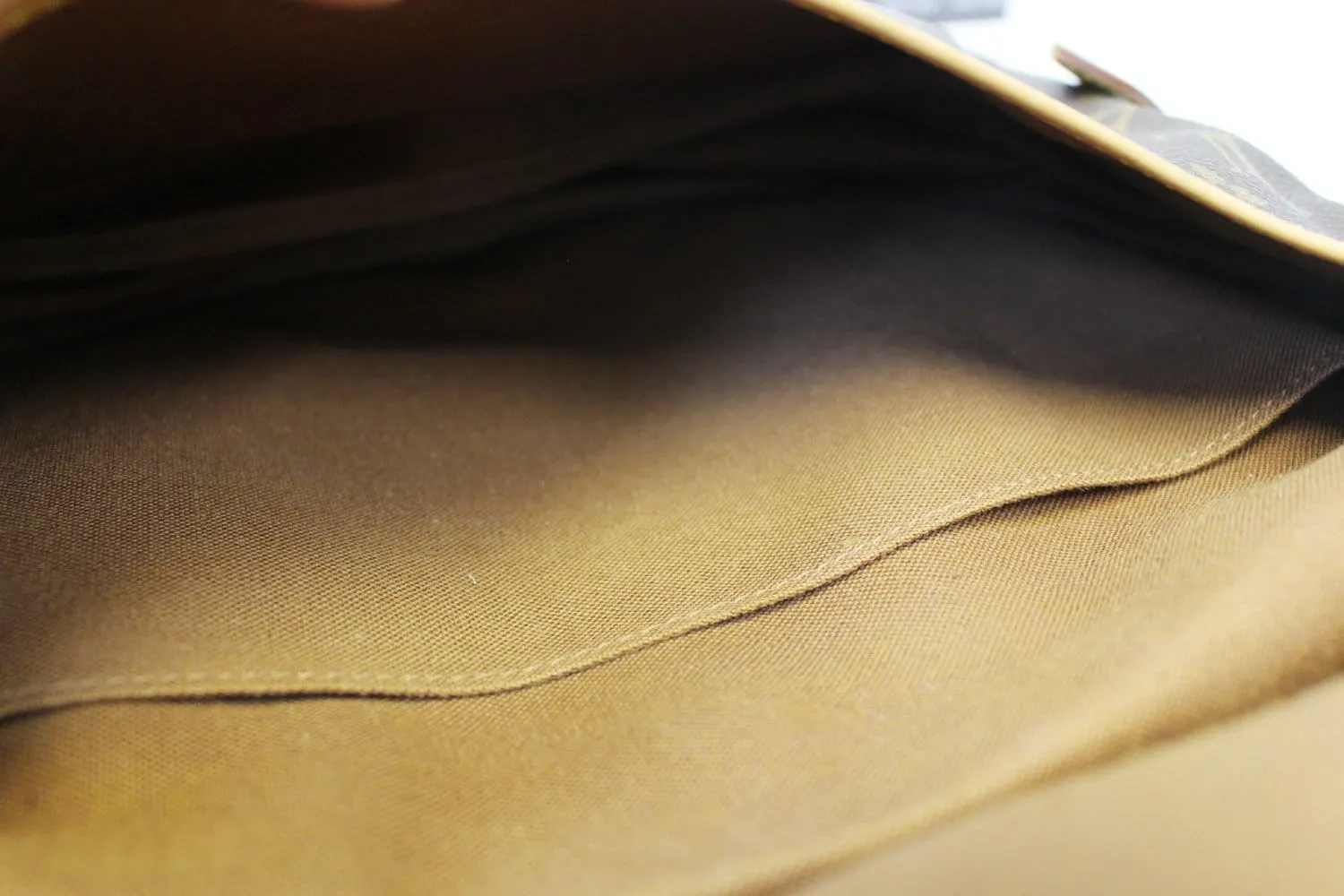 LOUIS VUITTON Monogram Canvas Saumur 30 Shoulder Bag