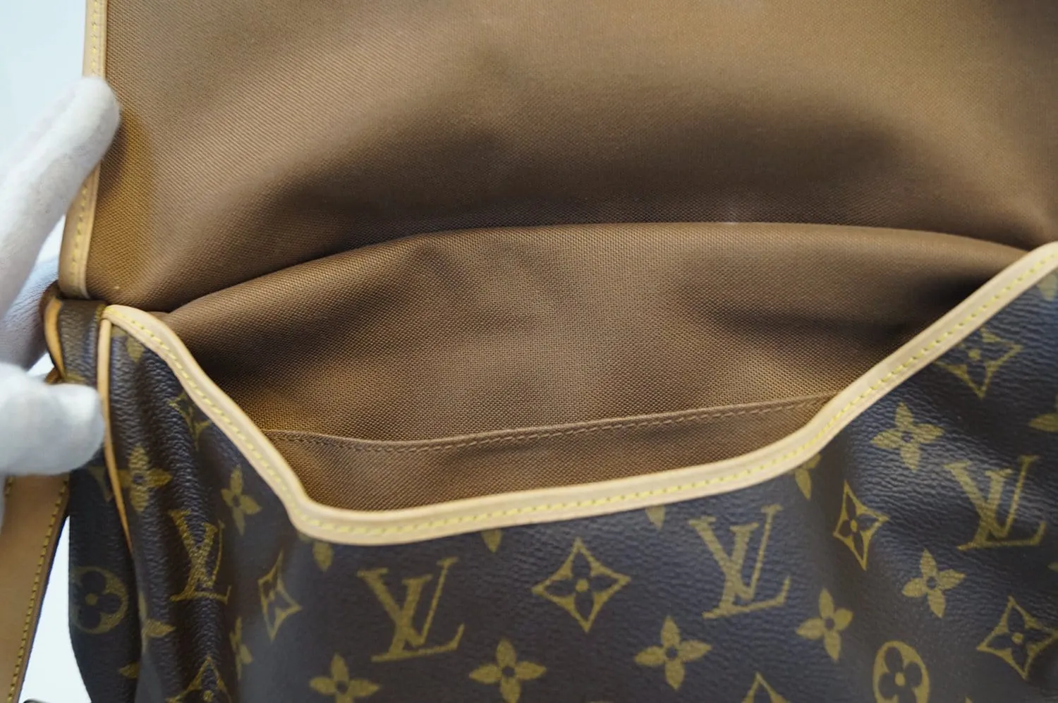 LOUIS VUITTON Monogram Canvas Saumur 30 Shoulder Bag