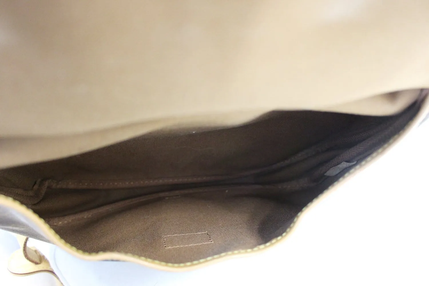 LOUIS VUITTON Monogram Canvas Saumur 30 Shoulder Bag