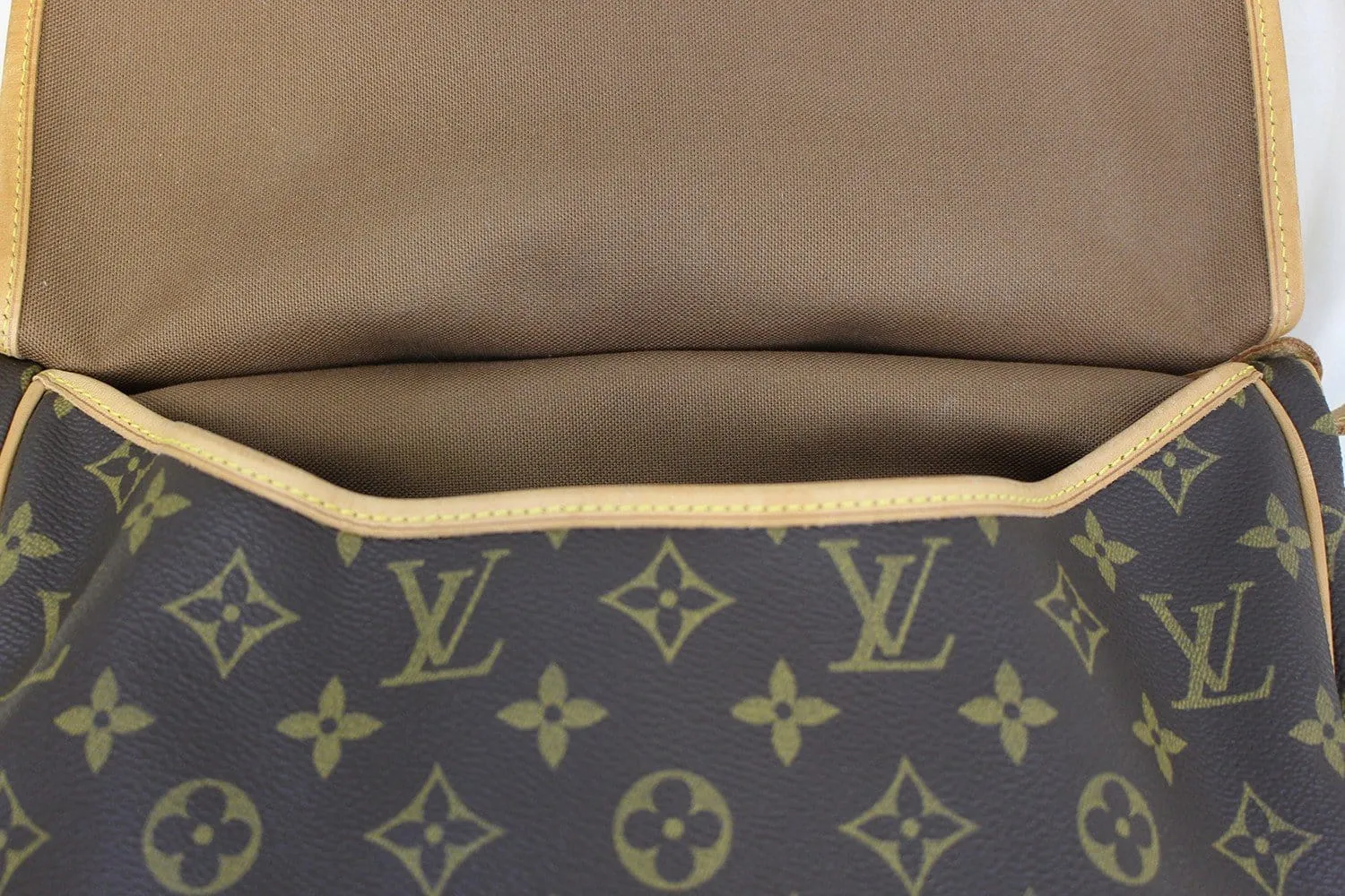 LOUIS VUITTON Monogram Canvas Saumur 30 Shoulder Bag