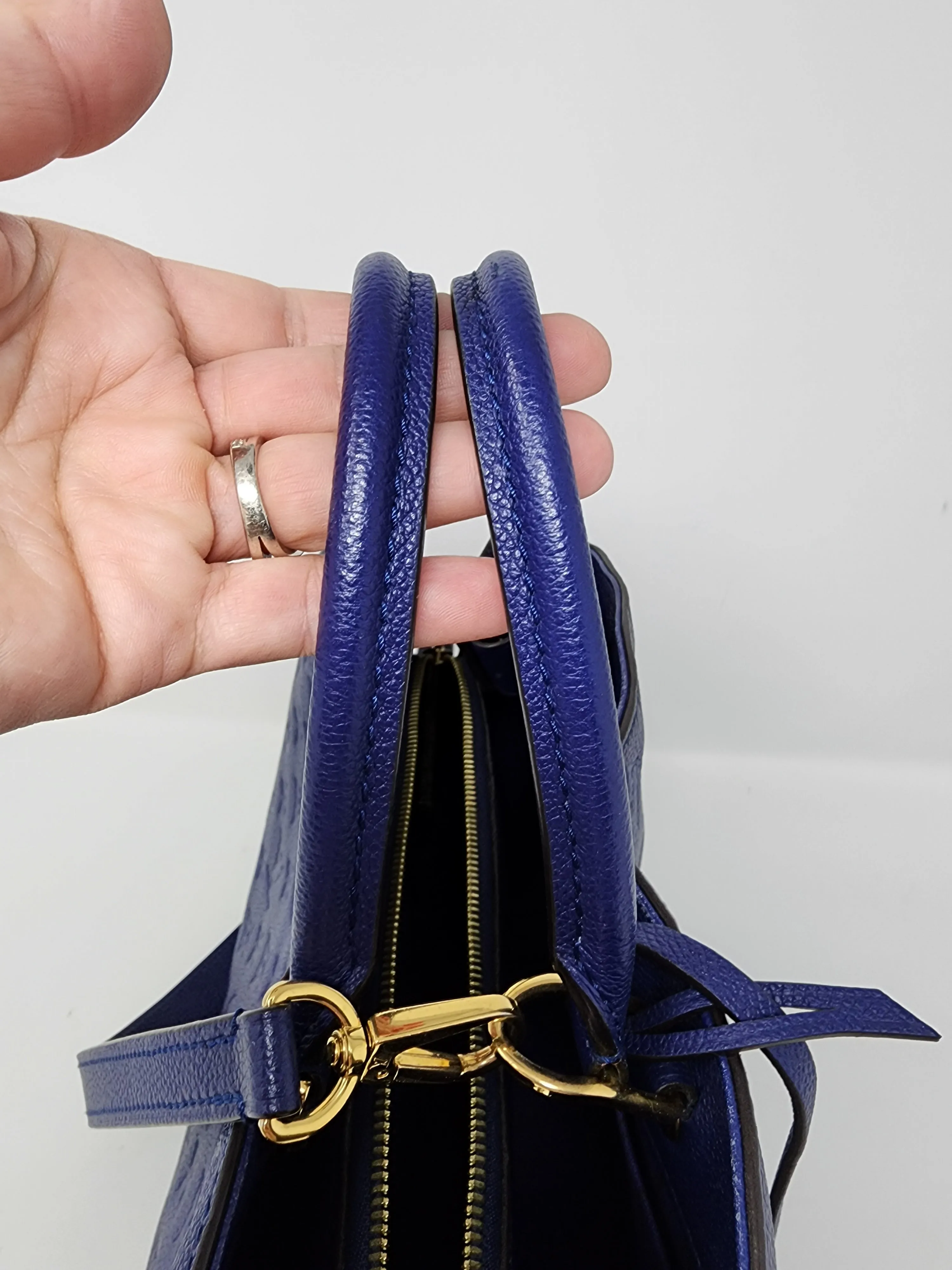 LOUIS VUITTON MONTAIGNE MM, CELESTE BLUE EMPREINTE