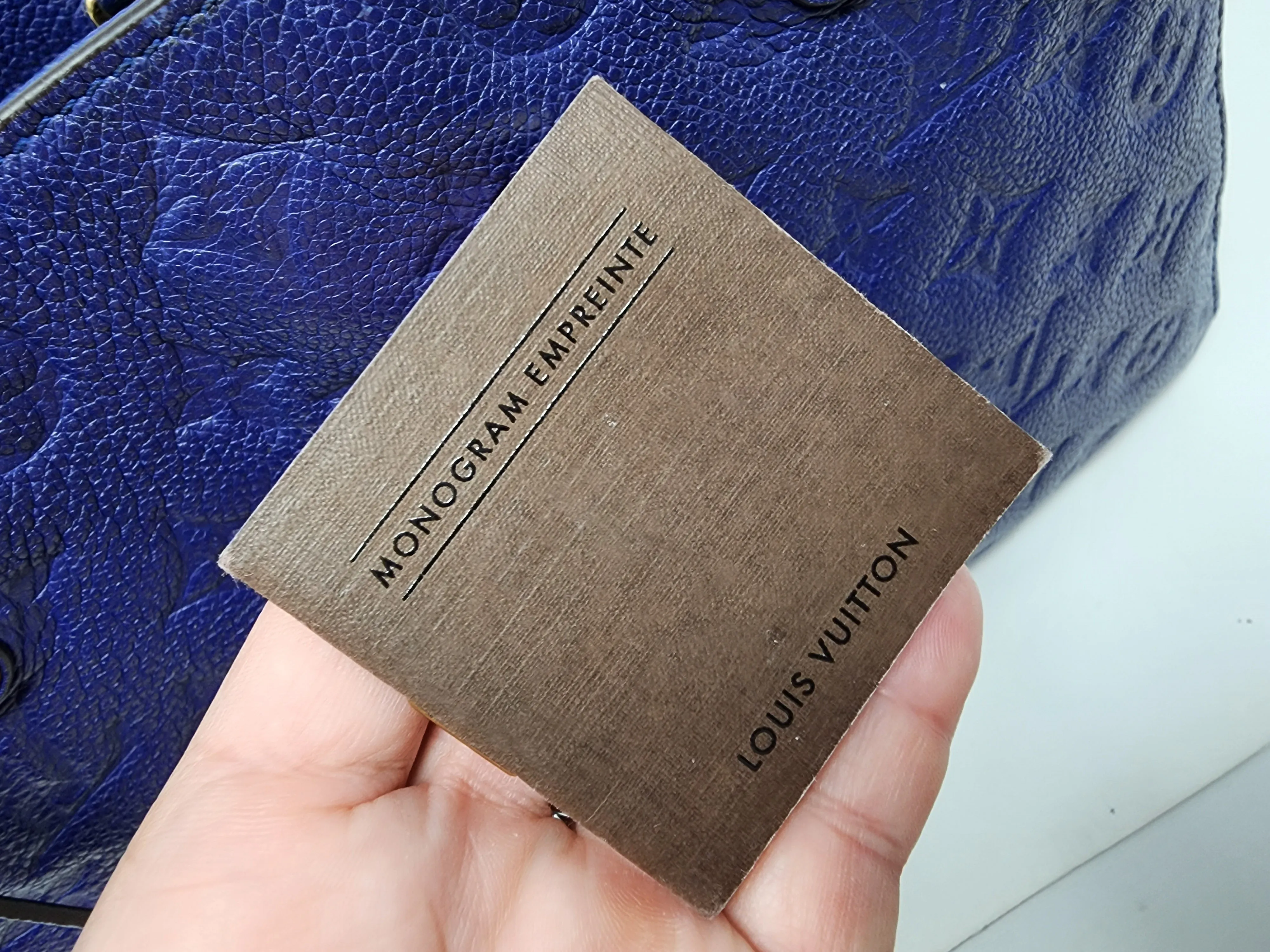 LOUIS VUITTON MONTAIGNE MM, CELESTE BLUE EMPREINTE