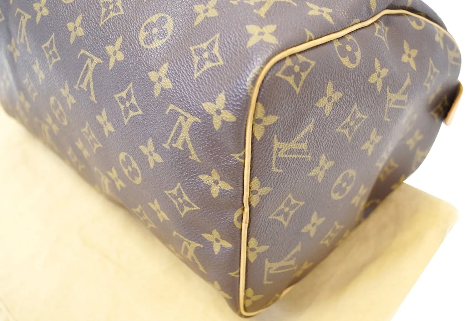 LOUIS VUITTON Speedy 30 Monogram Canvas  Satchel Bag