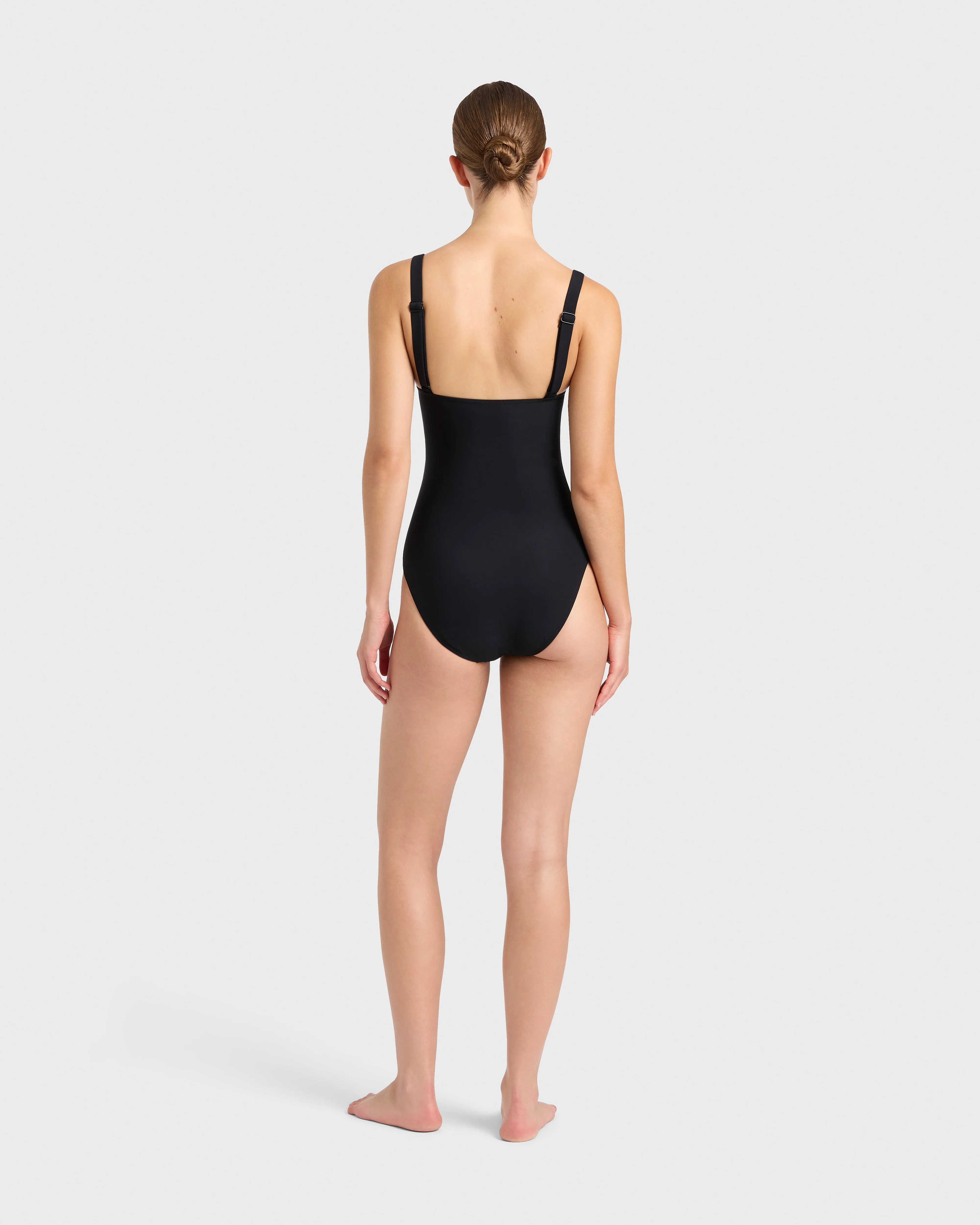 Loures One Piece - Black