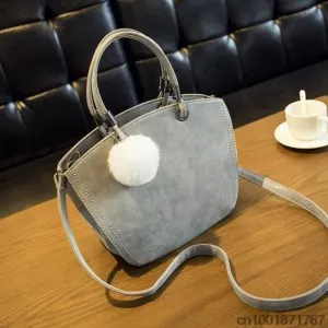 <bold>Messenger / Crossbody Bag  <br>Vegan-Leather