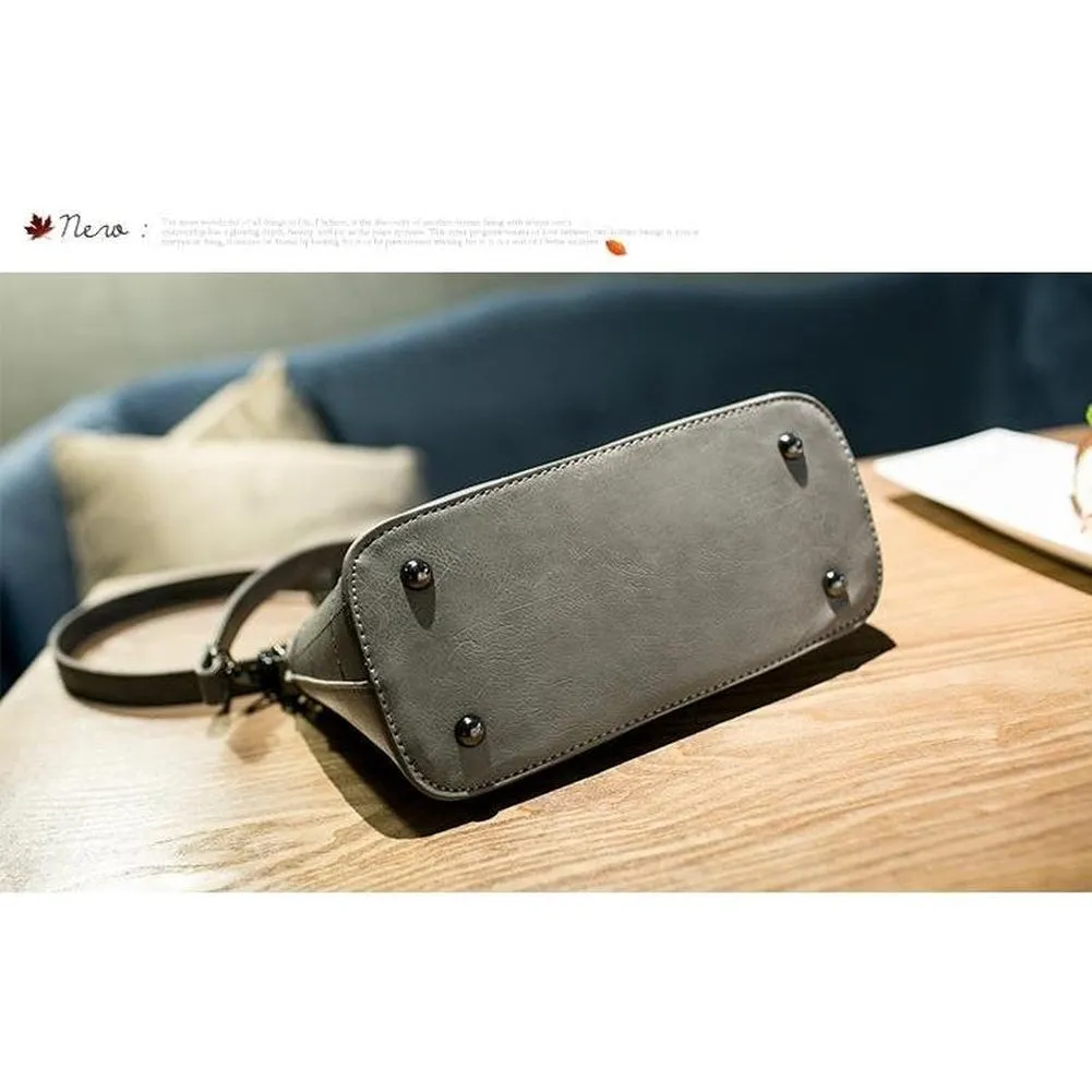 <bold>Messenger / Crossbody Bag  <br>Vegan-Leather
