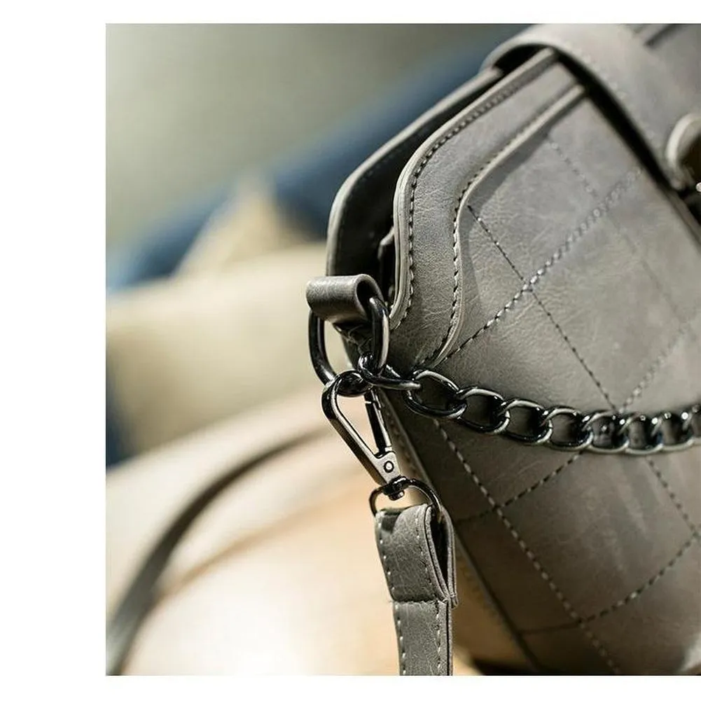 <bold>Messenger / Crossbody Bag  <br>Vegan-Leather