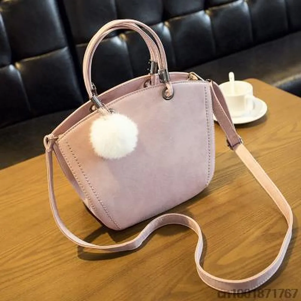<bold>Messenger / Crossbody Bag  <br>Vegan-Leather
