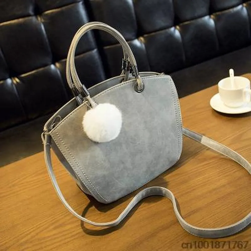 <bold>Messenger / Crossbody Bag  <br>Vegan-Leather