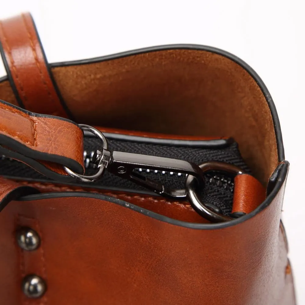 <bold>Tote  / Shoulder Bag  <br>Vegan-Leather