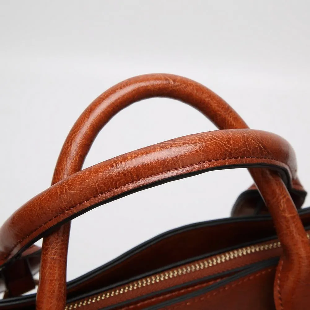 <bold>Tote  / Shoulder Bag  <br>Vegan-Leather