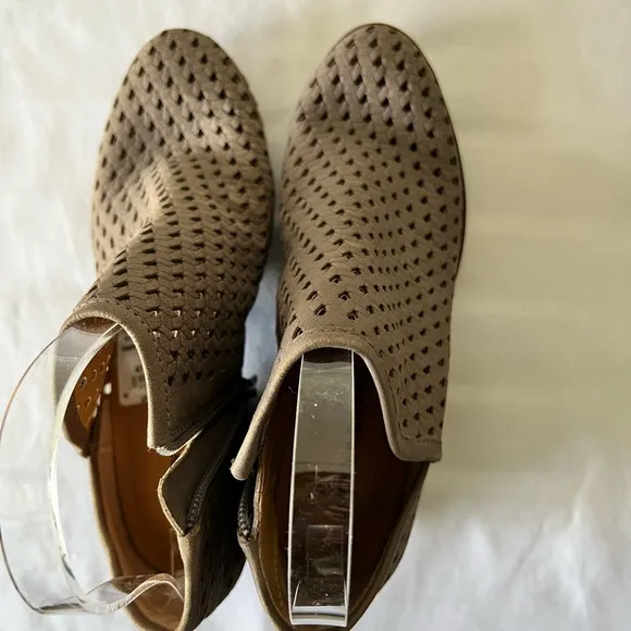 Lucky Brand LK-Bodalino Booties Size 7M